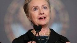 Hillary Clinton'ı Scarlett Johansson oynayacak