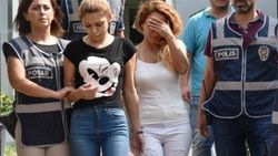Antalya'da hırsızlık yapan 4 İranlı kadın yakalandı