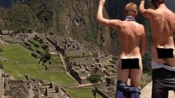 Peru'nun antik şehrinde çıplak turistlerin sayısı artıyor