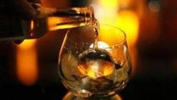 Alkol yasağını delen polise yakalanacak