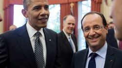 Hollande Obama ile telefonda görüştü
