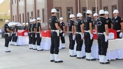 Şehit polis memurları için Diyarbakır'da tören düzenlendi
