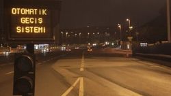 Köprü ve otoyollarda ücretsiz geçiş başladı
