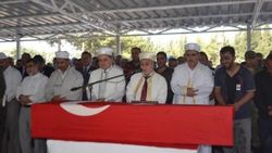 Diyarbakır'da şehit edilen uzman çavuş toprağa verildi