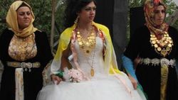 Ev yıkan kolye nedeniyle Hakkarili damatlar dertli