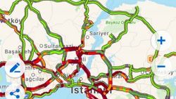 İstanbul'da trafik durma noktasında