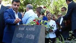Selahattin Demirtaş'tan Vedat Aydın'a bayram ziyareti