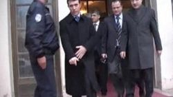 Cihaner'i gözaltına aldıran polis amirine yakalama kararı