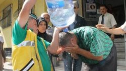 Denizli'de bir imam kendini yakmaya çalıştı İZLE