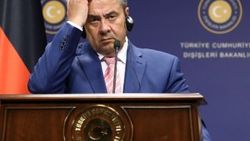 Sigmar Gabriel: İncirlik küçük sorunlardan biri