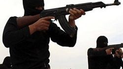 IŞİD iki El Nusra komutanını idam etti