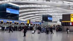 İstanbul - Londra uçağında 2 gözaltı