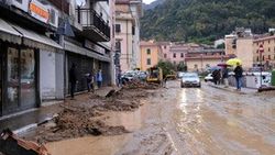 İtalya sağanak yağışla boğuşuyor