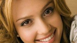 Jessica Alba Türkiye'ye gelmekten vazgeçti