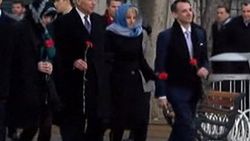 Joe Biden Sultanahmet Meydanı'na karanfil bıraktı