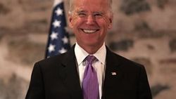 Biden'ın evinin yakınında ateş açıldı