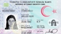 Yeni kimlik kartları görücüye çıktı