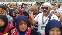 Umrecilerden Kâbe’de Türkiye için 'evet' duası