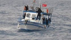 Sahil Güvenlik Komutanı'ndan kaçak göçmen operasyonu