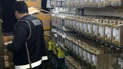 Bahçelievler'de binlerce kaçak cep telefonu ele geçirildi