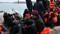 Çanakkale’de 11 kaçak göçmen boğulmaktan kurtarıldı