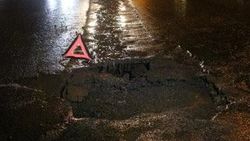 Kadıköy'de yol çöktü
