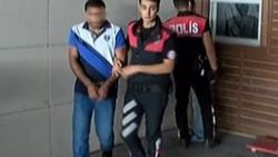 Kadıköy'de sahte polis rozeti taşıyan kişi yakalandı