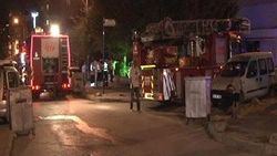 Kadıköy'de beyaz eşya dükkanında yangın