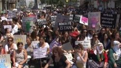 Kadıköy'de kadına şiddet protestosu