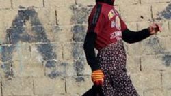 Bitlis'te kadın kıyafetiyle kaçan terörist yakalandı