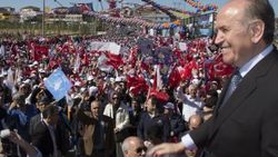 Sultanbeyli'de Gölet Parkı açılışı mitinge dönüştü