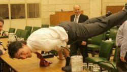 Justin Trudeau babasının izinde
