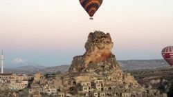 Kapadokya'da balonlar yeniden havalandı