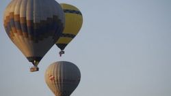 Kapadokya'da balonlar Ata'ya saygı için havalandı