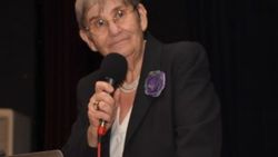 Canan Karatay: Fıstık yiyin fıstık gibi olun