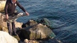 Kartal'da balıkçı oltasına ceset takıldı