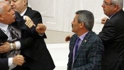 Mehmet Metiner ile Ümit Özgümüş kavgasının öncesi