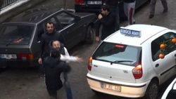 Yol verme tartışması kavgaya dönüştü