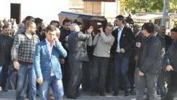 Aksaray-Ankara karayolunda iki araç kafa kafaya çarpıştı