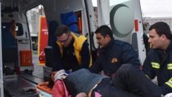 Polisten kaçarken kaza yapan otomobilde 2 kişi yaralandı