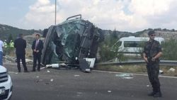 Başbakanlık otobüsü kaza yaptı
