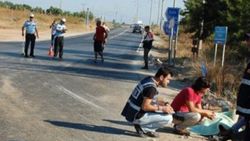 Didim'de servis minibüsü ile otomobil çarpıştı: 3 ölü