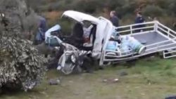 İzmir'de askeri personeli taşıyan araç ve kamyonet çarpıştı