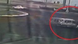 Manisa'da otomobil motosikleti biçti