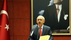 Kemal Kılıçdaroğlu Çipras'ı kutladı