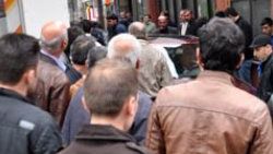 Kurşun kemer tokasına isabet etti