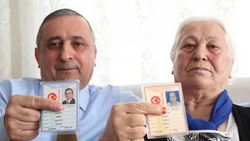 Türkiye-Kıbrıs isimli anne-oğul