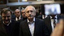 Kemal Kılıçdaroğlu'ndan Yaşar Kemal'e ziyaret