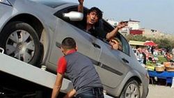 Kendisini çekiciyle eve bıraktıran alkollü adam ödül aldı
