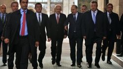 Kılıçdaroğlu TBMM Başkanı Kahraman ile görüştü